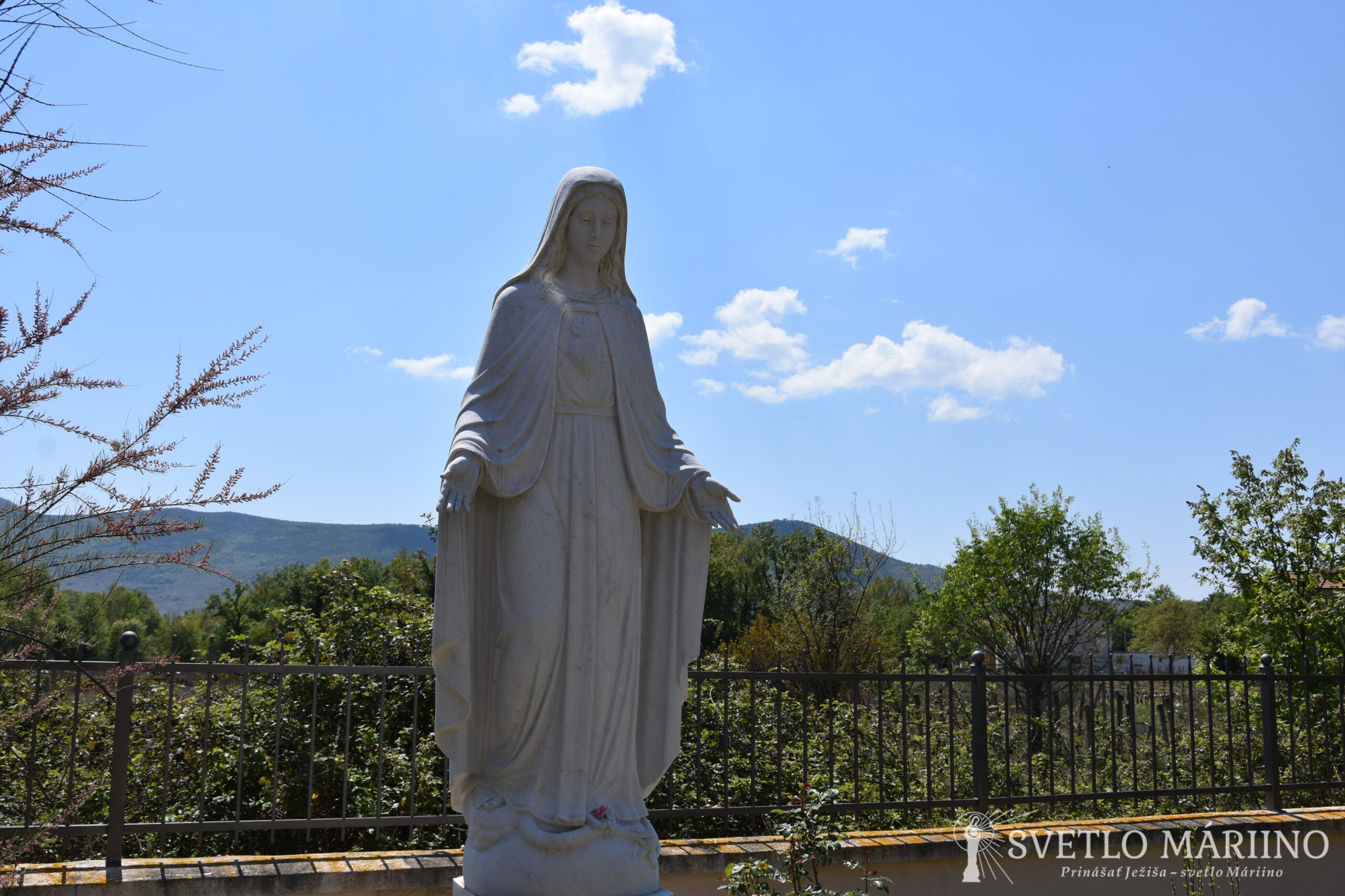 Posolstvo Panny Márie, Kráľovnej pokoja  25.4.2020 cez vizionárku Mariju Pavlovičovú-Lunettiovú