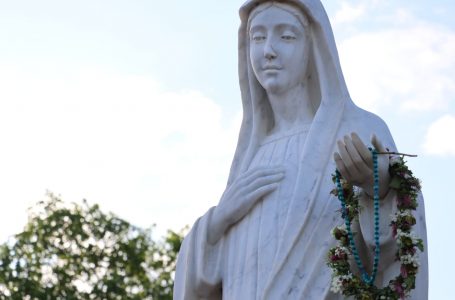 Modlitba slávnostného ruženca v prvú sobotu v mesiaci 6.5.2023