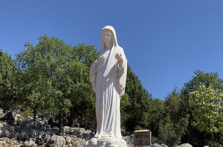 Modlitba slávnostného ruženca v prvú sobotu v mesiaci 3.5.2025